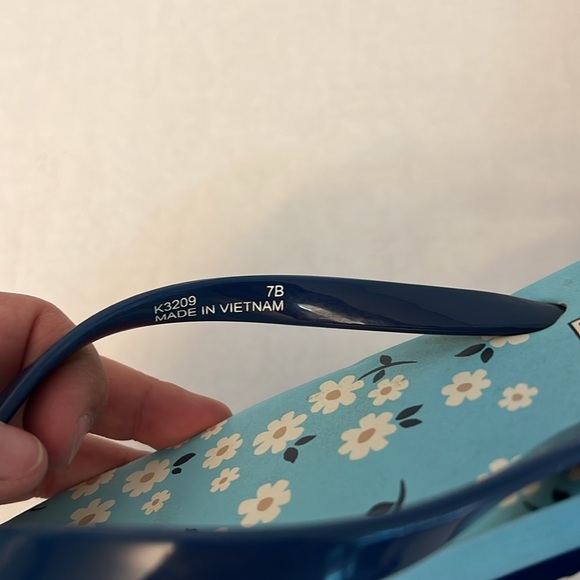 KATE SPADE FIJI FLIP FLOP SANDALS 7 - Picture 5 of 12